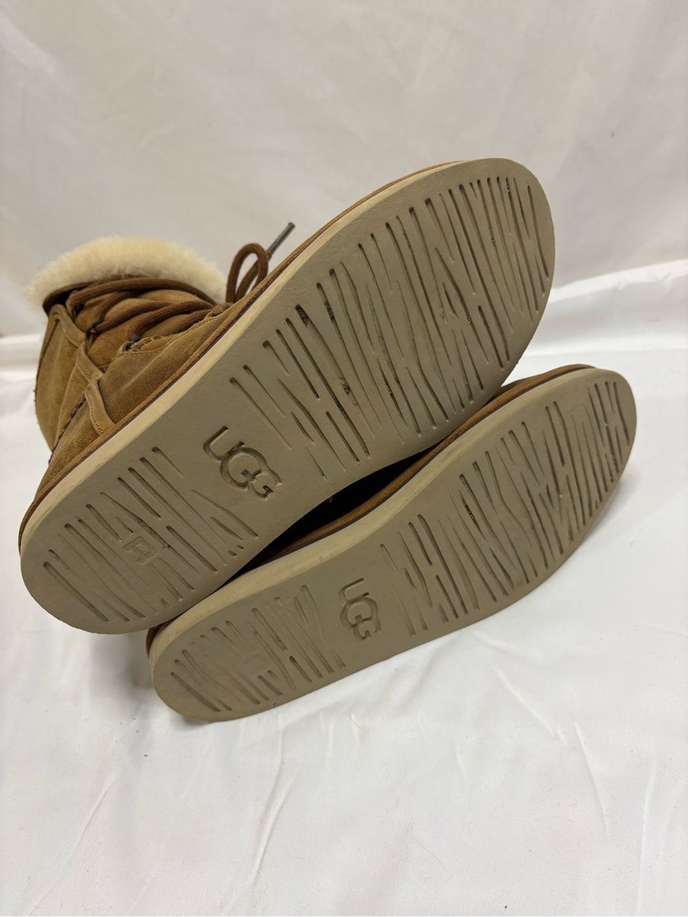 UGG Women’s 8 Lodge Chestnut Lace Up Suede Boots Cozy Winter Cabincore - Picture 10 of 12